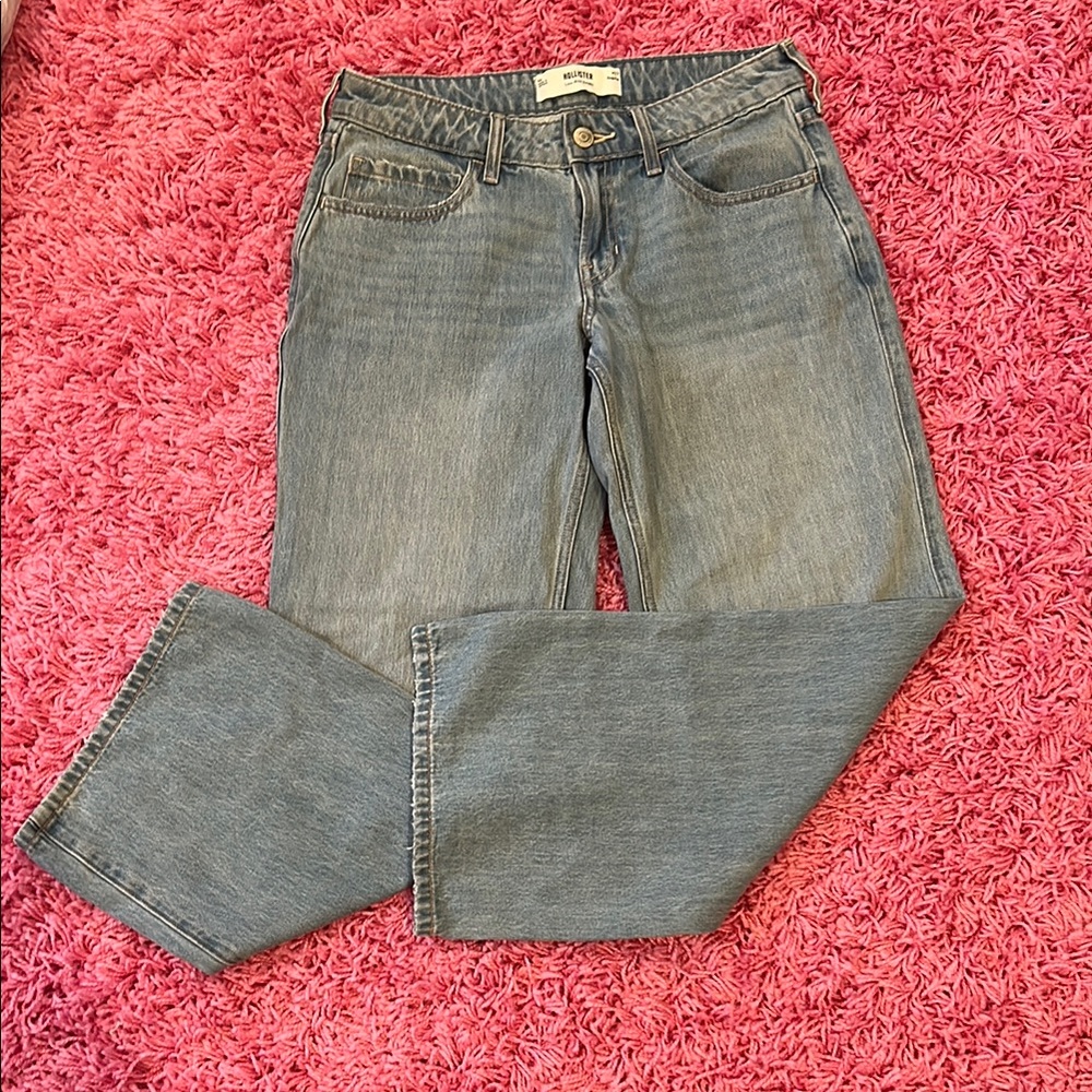 Low rise baggy jeans
